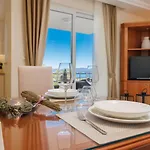 Tunera - Luxury I *