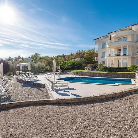 Tunera - Luxury I *