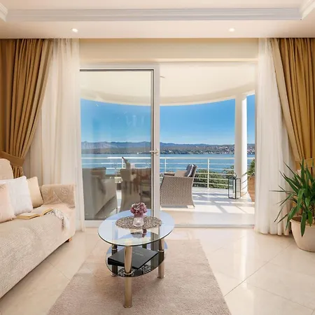 Tunera - Luxury I