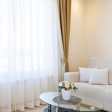 Tunera - Luxury I *