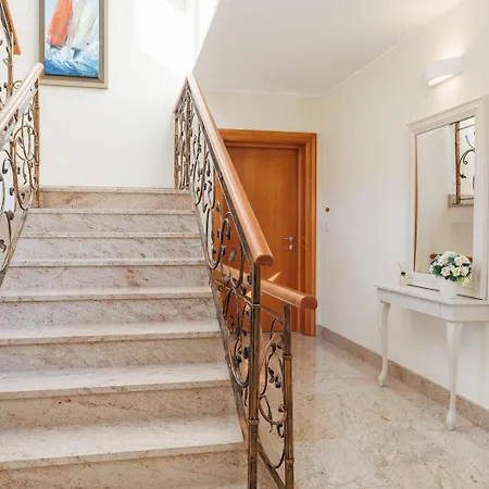 Tunera - Luxury I Penzion Porat (Krk)