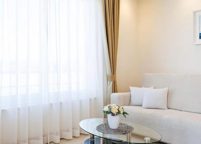 Tunera - Luxury I *