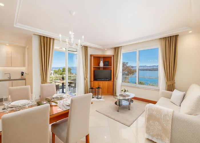 Tunera - Luxury I