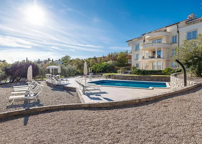 Tunera - Luxury I *